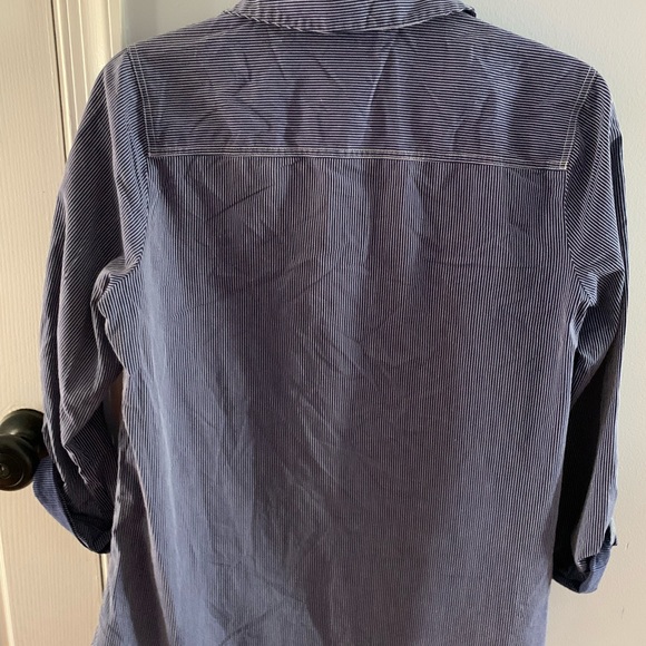 Button up shirt with strips and flowers - Picture 4 of 4